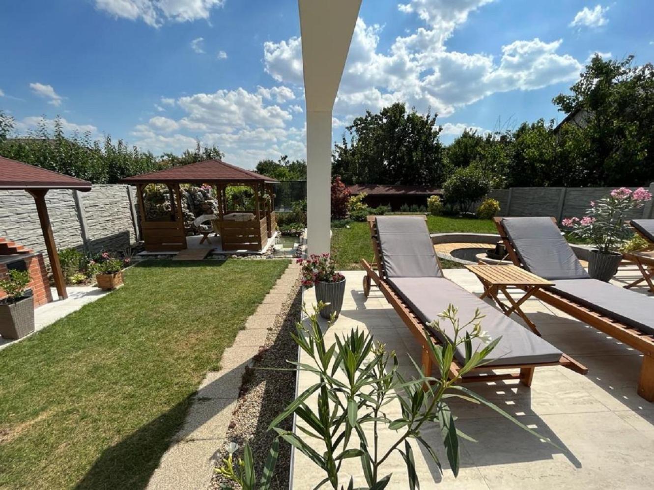 Trend Arad Exterior foto